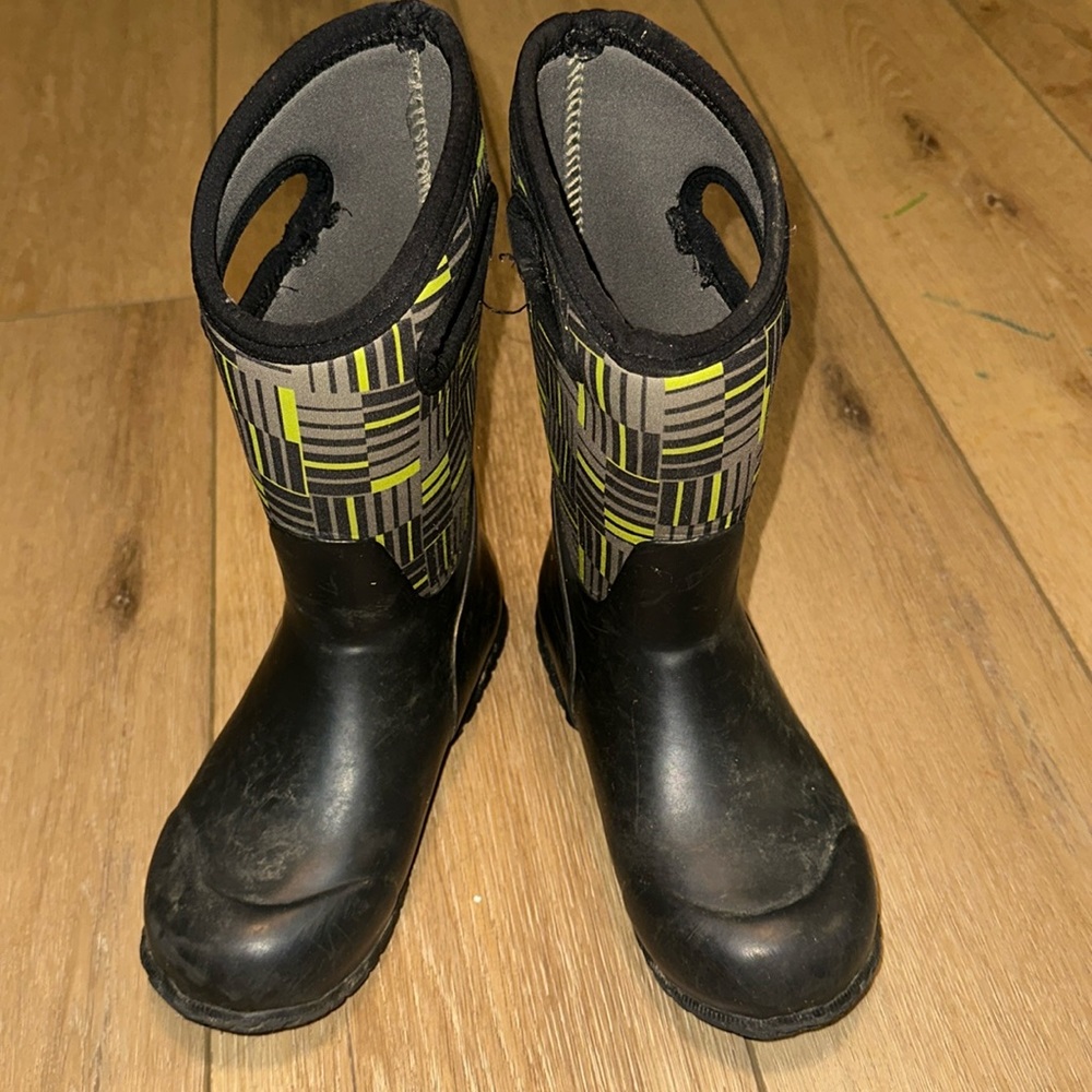 Bogs Insulated Boys Boots Pull On